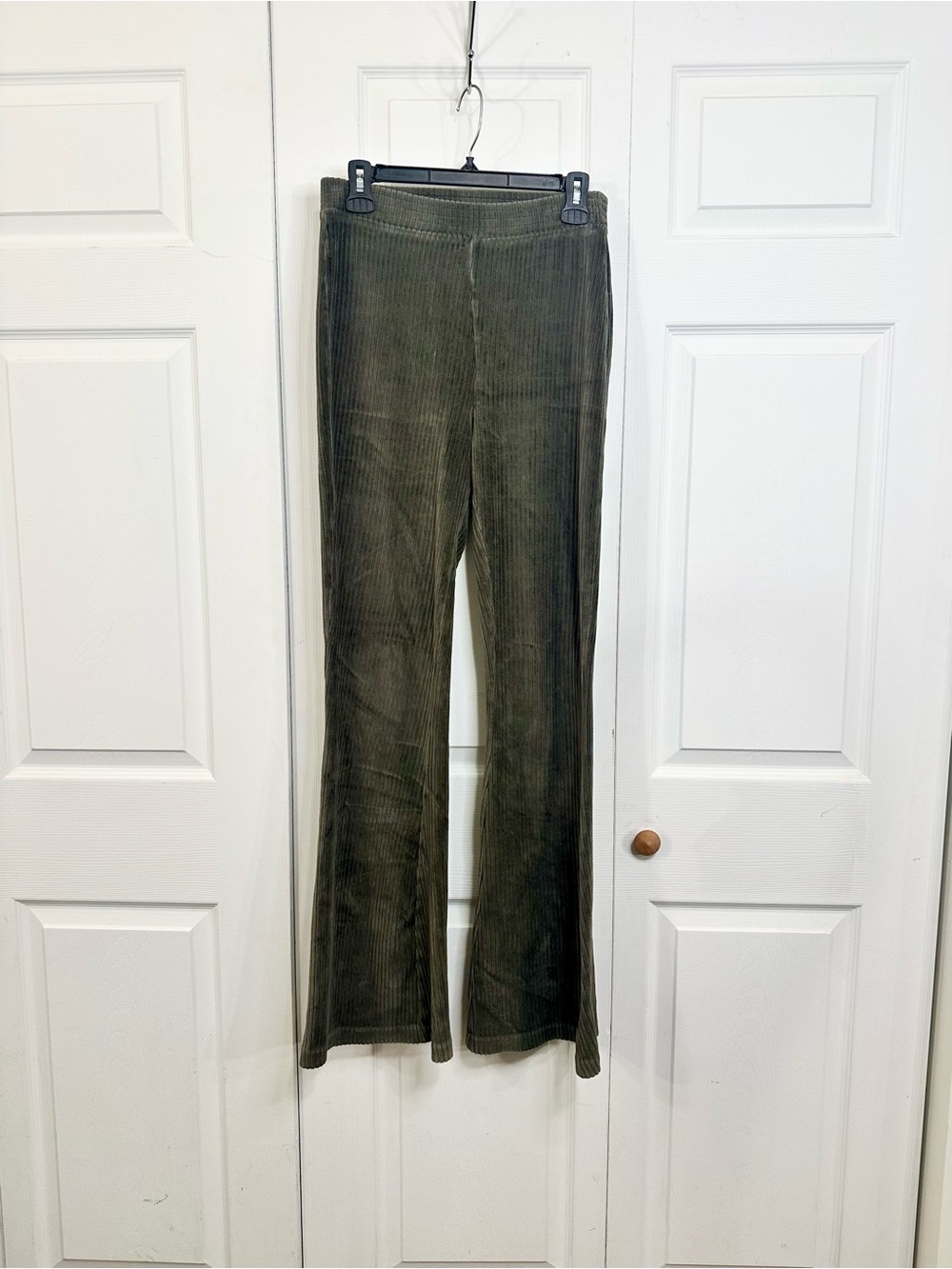 aerie Olive Green Velour Flare Pants M